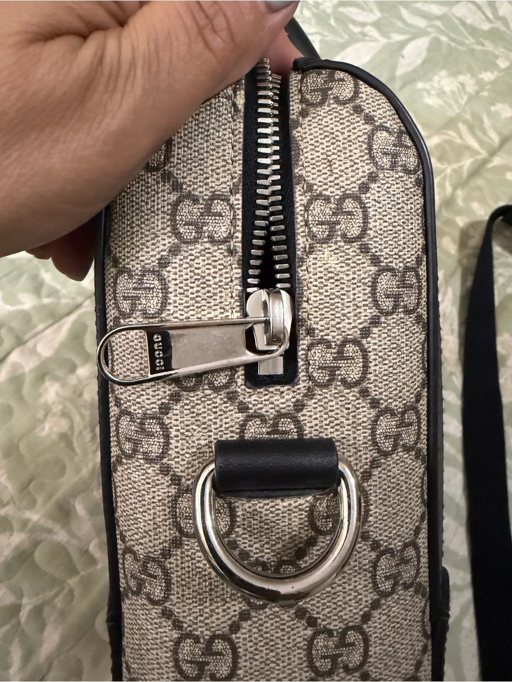 Authentic Gently used Gucci office bag in excellent condition.
